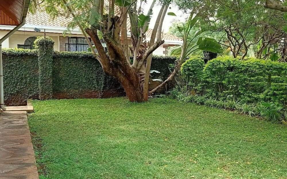 5 BEDROOM WITH DSQ TOWNHOUSE FOR SALE IN LAVINGTON KAPUTEI GARDENS AT, Kileleshwa, Nairobi