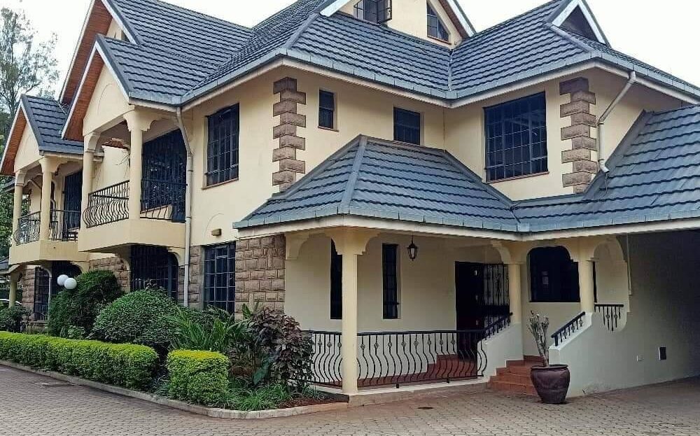 5 BEDROOM WITH DSQ TOWNHOUSE FOR SALE IN LAVINGTON KAPUTEI GARDENS AT, Kileleshwa, Nairobi