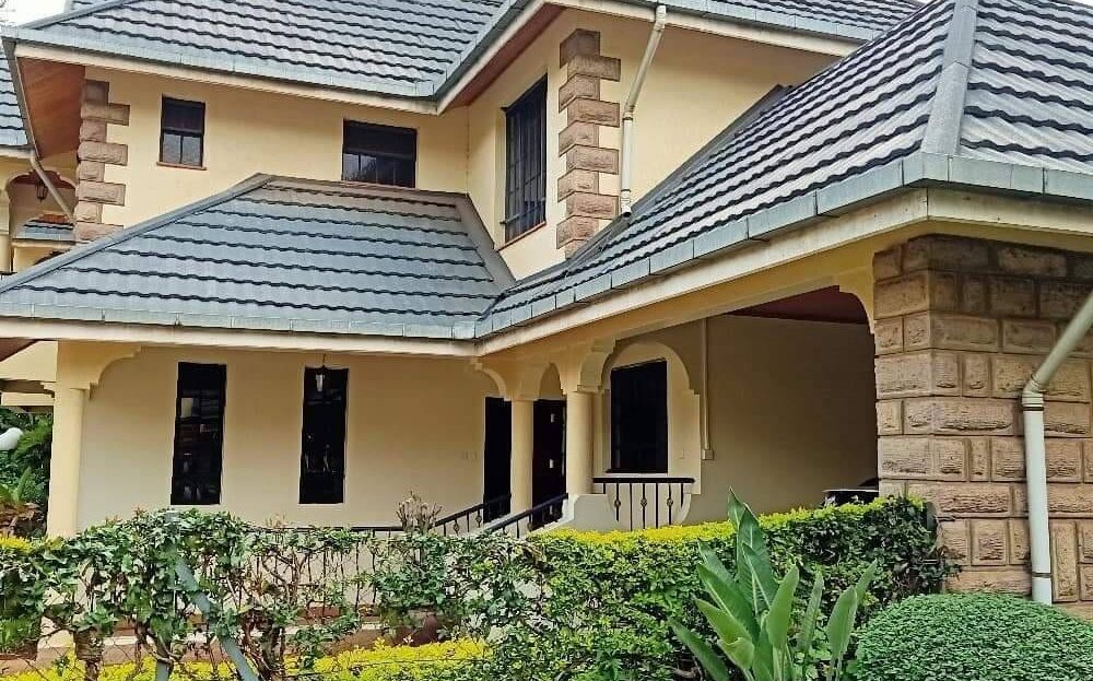 5 BEDROOM WITH DSQ TOWNHOUSE for Sale in Nairobi
