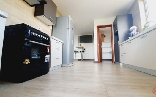 3 BEDROOMS FULLY FURNISHED FOR SALE Ksh. 28m in Kilimani.