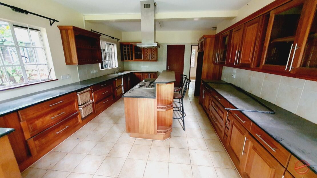 ROSSLYN 5 BEDROOMS HOUSES+ 2SQ HOUSE TO LET, Runda, Nairobi