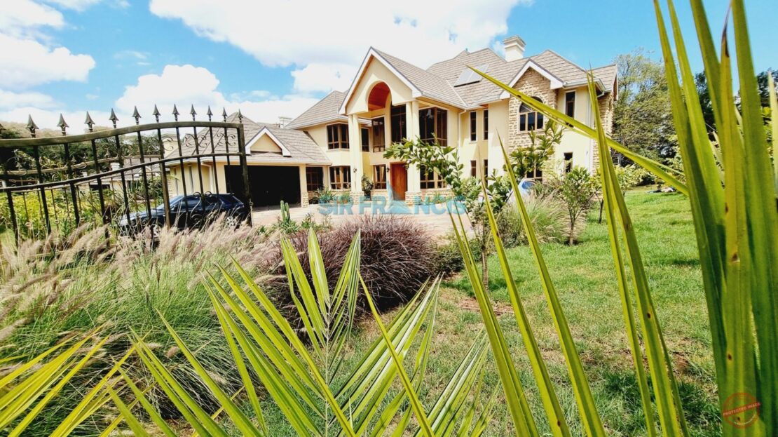 5 Bedrooms Villas For Sale In Karen, Sitting On 1 Acre, Nairobi