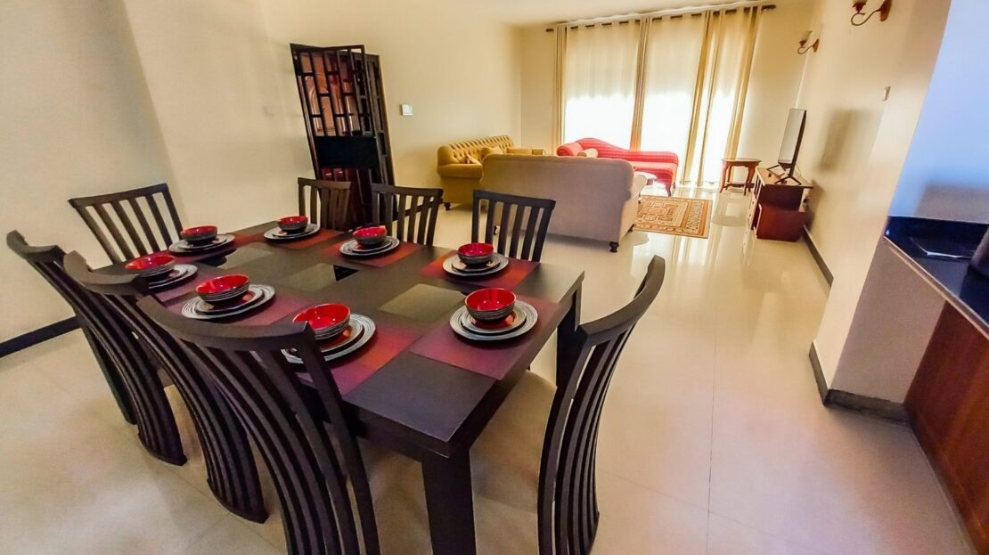 FULLY FURNISHED 4BR + SQ TO LET IN LAVINGTON. 7 BEDS, Each Room With Own Tv., Nairobi
