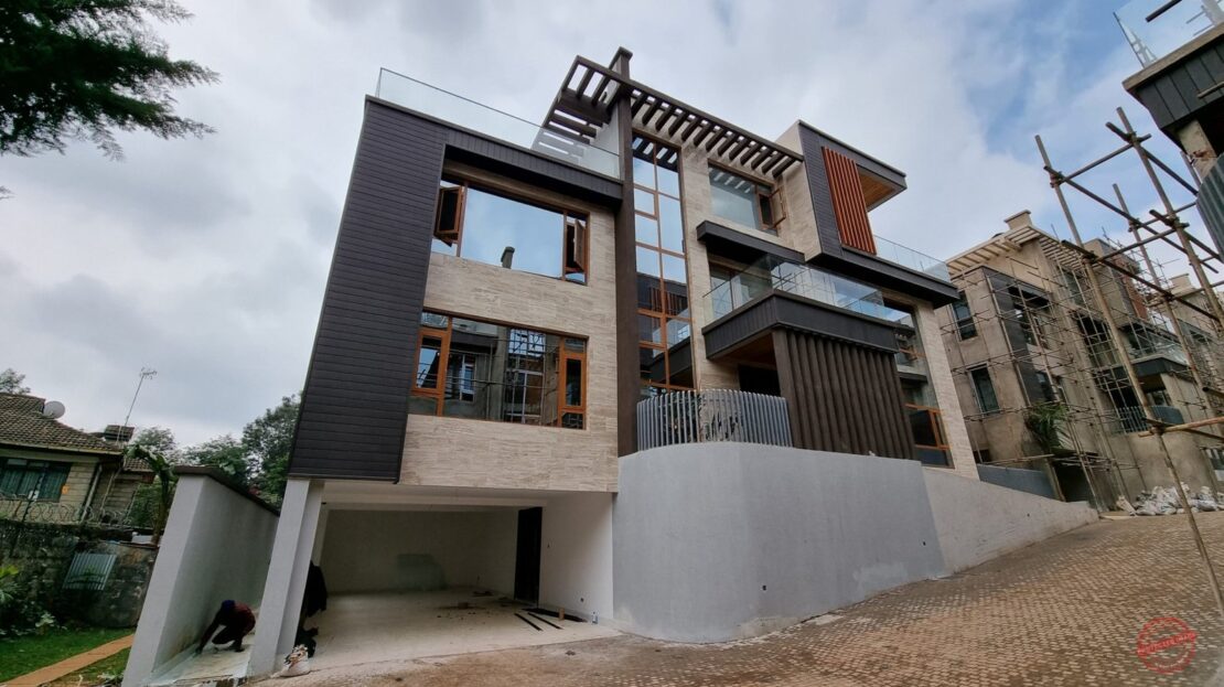 Fully Furnished 6 Bedrooms + Dsq 670 Sqm Villa For Sale In Lavington, Nairobi