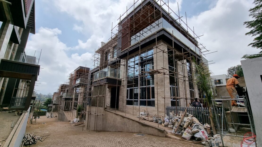 Fully Furnished 6 Bedrooms + Dsq 670 Sqm Villa For Sale In Lavington, Nairobi