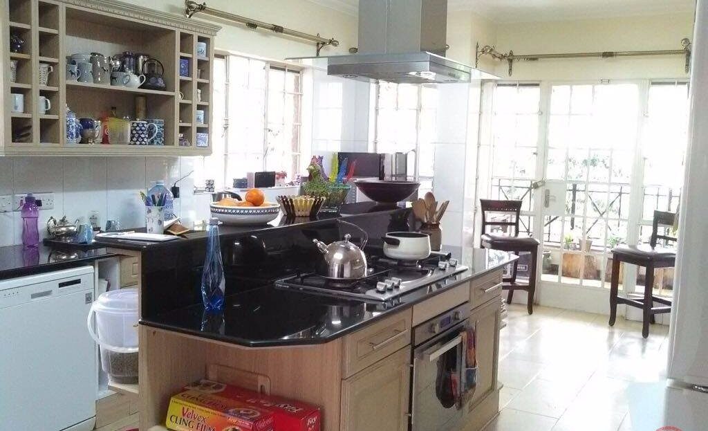 ROSSLYN 5 BEDROOMS HOUSES+ 2SQ HOUSE TO LET, Runda, Nairobi