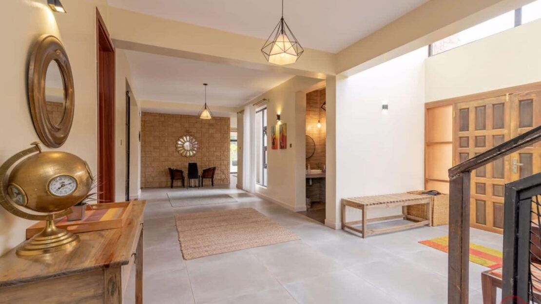 Houses For Sale In Karen – Property In Kenya 4 Bedrooms + 2 Staff Quarters, Nairobi