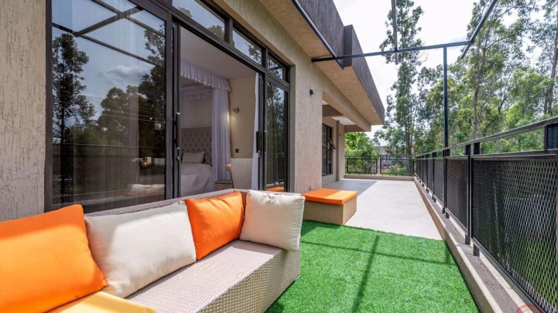Houses For Sale In Karen – Property In Kenya 4 Bedrooms + 2 Staff Quarters, Nairobi