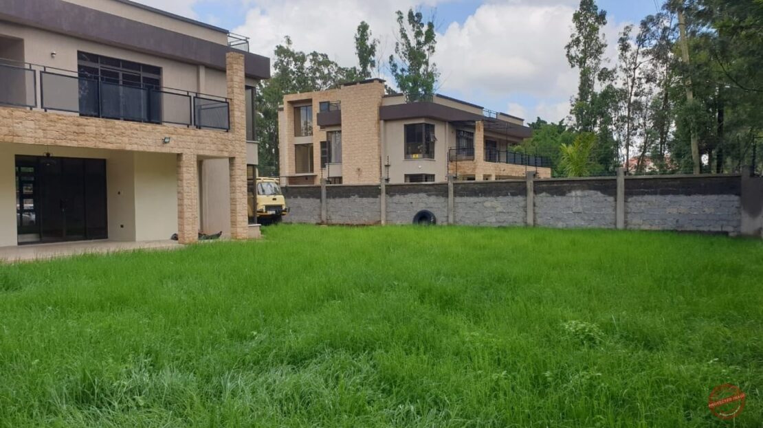 Houses For Sale In Karen – Property In Kenya 4 Bedrooms + 2 Staff Quarters, Nairobi