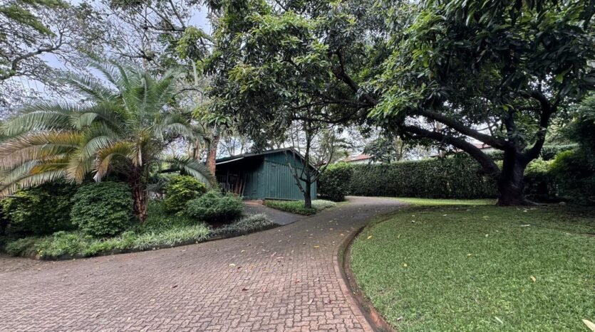 Houses for Sale in Kiambu Road