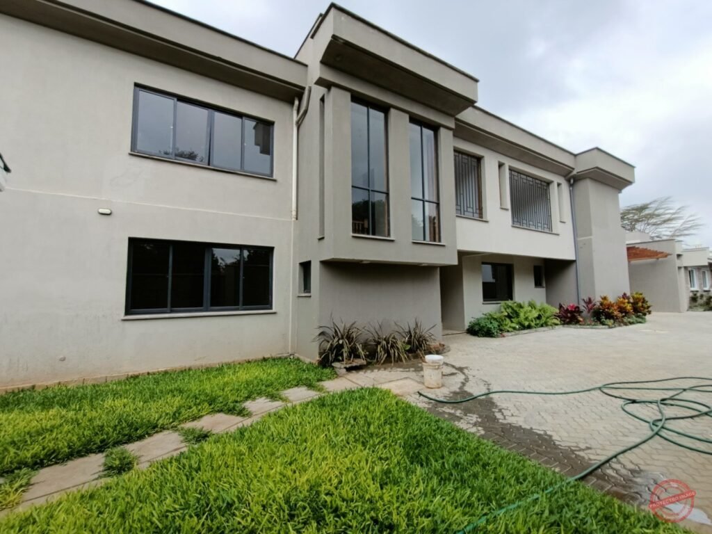Townhouses for Sale in Lavington photo 4