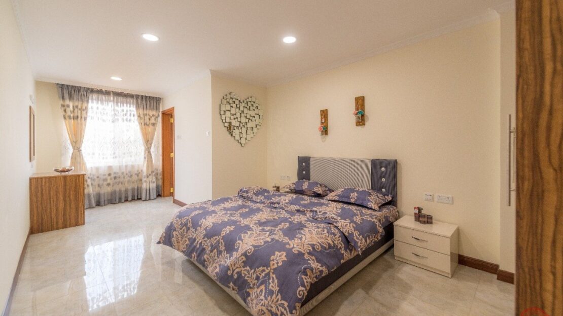 3 Bedrooms + Dsq 2,800 Sqft Fully Furnished Apartment, Kilimani, Nairobi