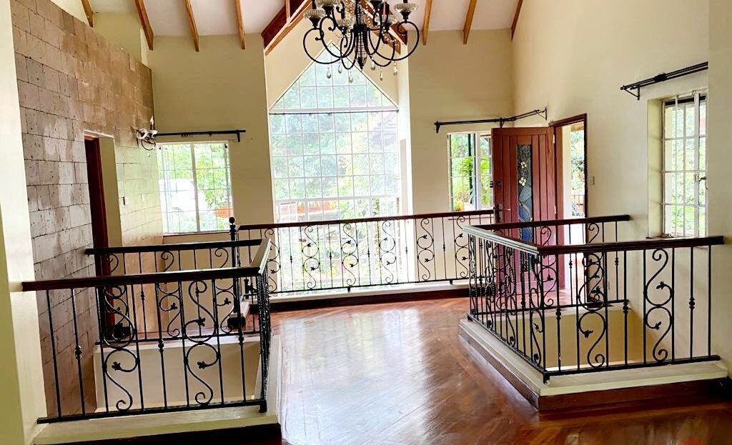 ROSSLYN 5 BEDROOMS HOUSES+ 2SQ HOUSE TO LET, Runda, Nairobi