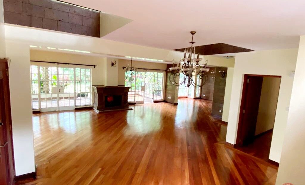 ROSSLYN 5 BEDROOMS HOUSES+ 2SQ HOUSE TO LET, Runda, Nairobi