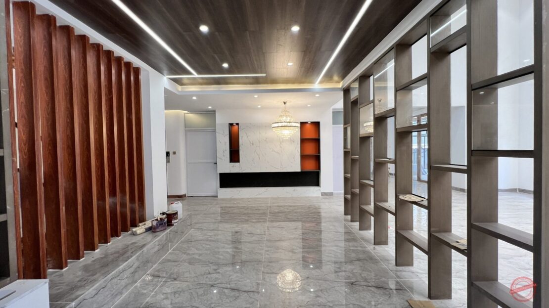 Fully Furnished 6 Bedrooms + Dsq 670 Sqm Villa For Sale In Lavington, Nairobi