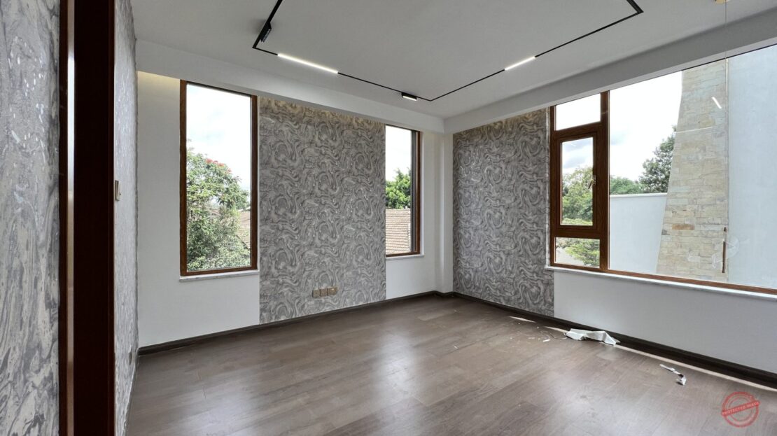 Fully Furnished 6 Bedrooms + Dsq 670 Sqm Villa For Sale In Lavington, Nairobi
