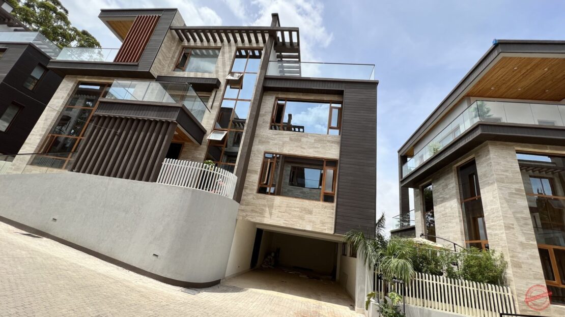 Fully Furnished 6 Bedrooms + Dsq 670 Sqm Villa For Sale In Lavington, Nairobi