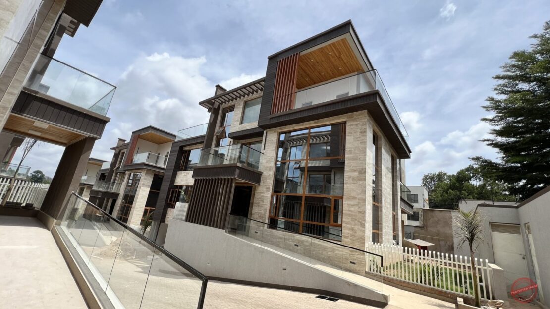 Fully Furnished 6 Bedrooms + Dsq 670 Sqm Villa For Sale In Lavington, Nairobi