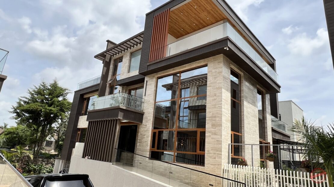 Fully Furnished 6 Bedrooms + Dsq 670 Sqm Villa For Sale In Lavington, Nairobi
