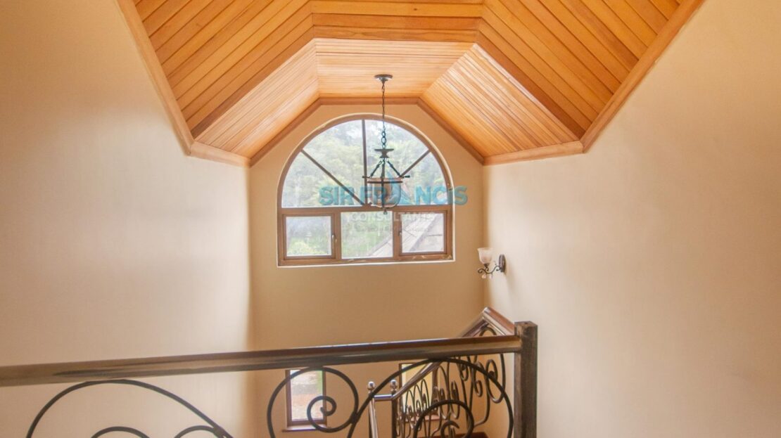 5 Bedrooms Villas For Sale In Karen, Sitting On 1 Acre, Nairobi