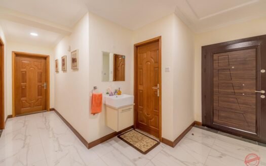 Fully Furnished 3 Bedrooms + Dsq 2,800 Sqft Luxury APartment in Kilimani, Ksh. 160,000 PM