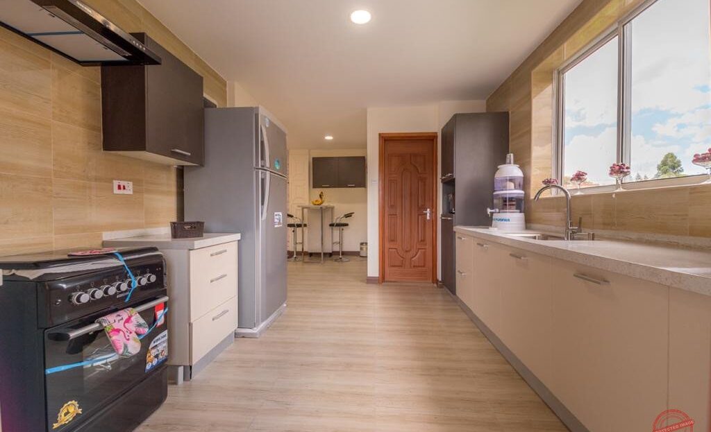 Fully Furnished 3 Bedrooms + Dsq 2,800 Sqft Luxury APartment In Kilimani, Nairobi
