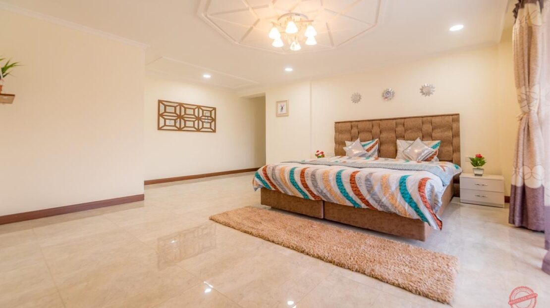 Fully Furnished 3 Bedrooms + Dsq 2,800 Sqft Luxury APartment In Kilimani, Nairobi