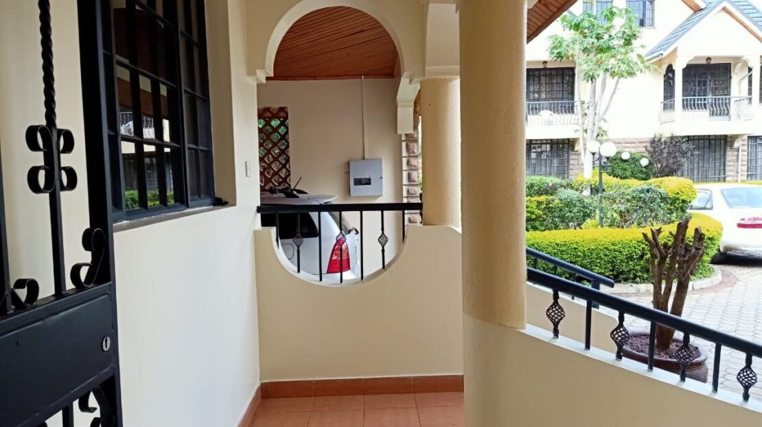 5 BEDROOM WITH DSQ TOWNHOUSE FOR SALE IN LAVINGTON KAPUTEI GARDENS AT, Kileleshwa, Nairobi