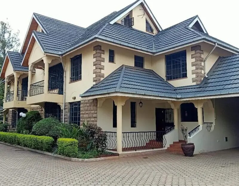 5 BEDROOM WITH DSQ TOWNHOUSE FOR SALE IN LAVINGTON KAPUTEI GARDENS AT, Kileleshwa, Nairobi