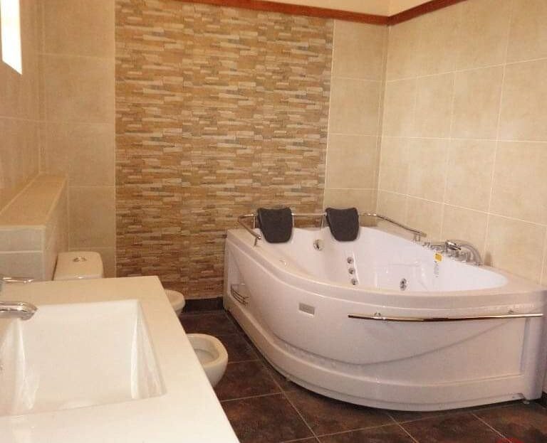 5 BEDROOM WITH DSQ TOWNHOUSE FOR SALE IN LAVINGTON KAPUTEI GARDENS AT, Kileleshwa, Nairobi