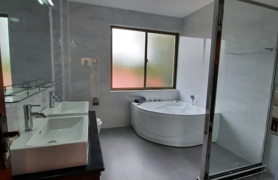New 5 Bedrooms + Sq Townhouse FOR SALE In Lavington, Nairobi
