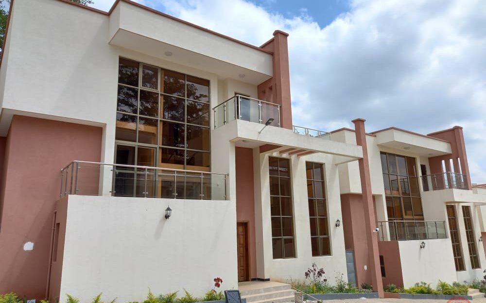 New 5 Bedrooms + Sq Townhouse FOR SALE In Lavington, Nairobi