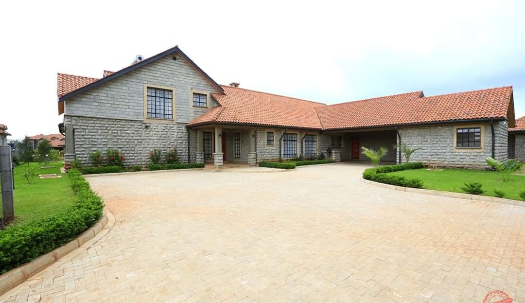 New 4 Bedrooms + Sq 543 Sqm Houses FOR SALE In KAREN., Nairobi