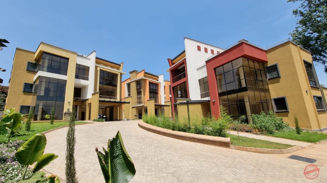 5 BEDROOMS + 2 DSQs VILLAS FOR SALE IN LAVINGTON, Nairobi