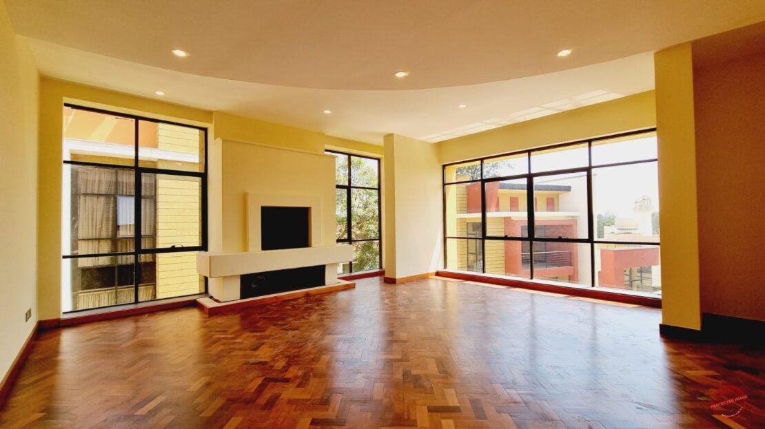 5 BEDROOMS + 2 DSQs VILLAS FOR SALE IN LAVINGTON, Nairobi