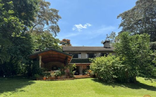 Rustic Elegance on Kiambu Road: Your Dream Home Awaits. 4 Bedrooms Sitting on 1.5 Acres Ksh. 158m.