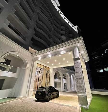 The Colosseum Residences sir francis consultants