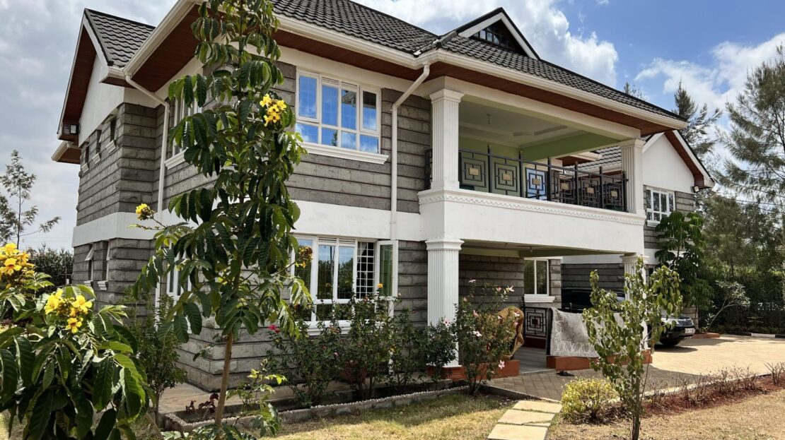 Contemporary 5 Bedroom House For Sale In Syokimau, Along Katani Rd., Machakos County > Syokimau, Nairobi