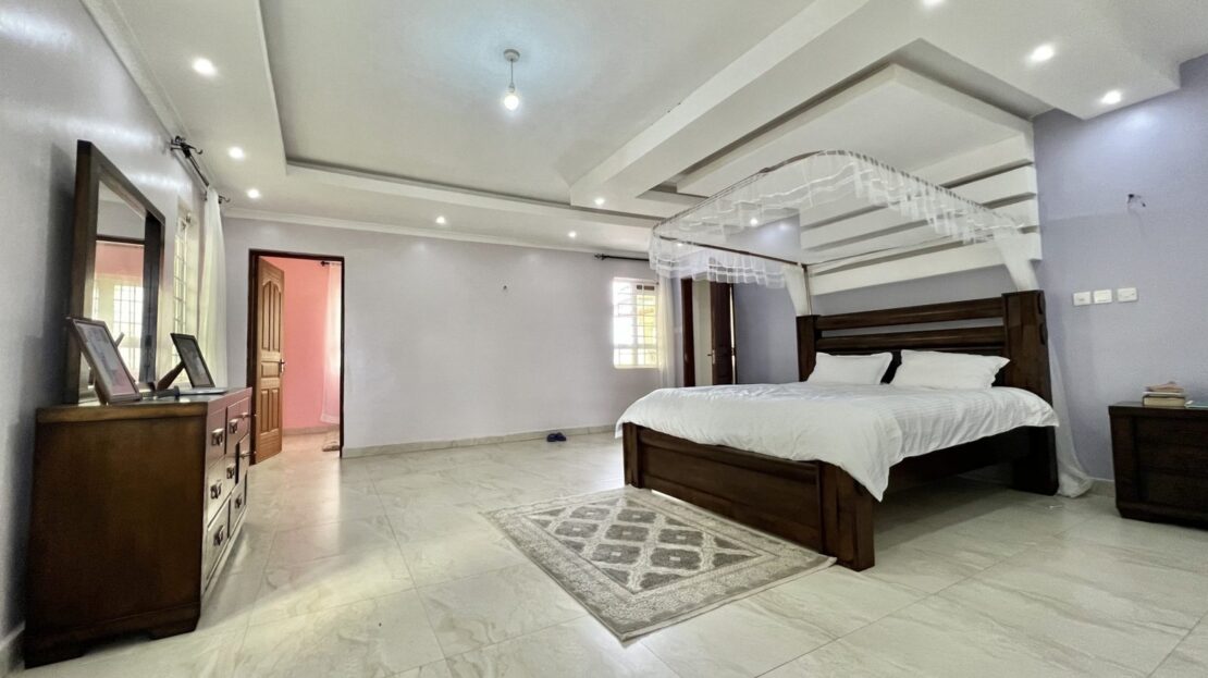 Contemporary 5 Bedroom House For Sale In Syokimau, Along Katani Rd., Machakos County > Syokimau, Nairobi