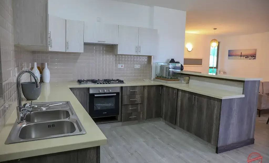 Roseville apartment